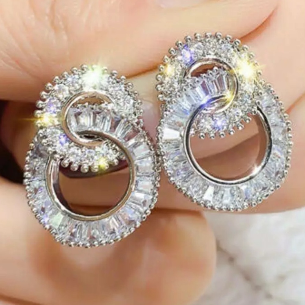 NEW Simulated Diamond Silver Plated Circle Studs
